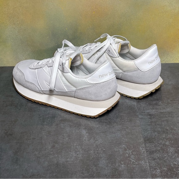 New Balance 237 Women's White Sneakers Size 9B - Picture 10 of 16